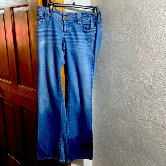 The breakfast club T-shirt & Decree tattered edge jeans - Picture 2 of 14